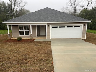 404 E Mckinnon St, New Brockton, AL 36351