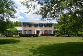 36 Parkview Rd, Cranbury, NJ 08512