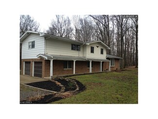 714 Kale Adams Rd, Leavittsburg, OH 44430