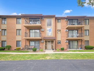7010 W 110th St Unit 9, Worth, IL 60482