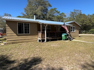 15 Chehaw St, Panacea, FL 32346