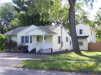 29 Booth St, Shortsville, NY 14548