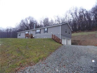 303 Alice Rd, Acme, PA 15610