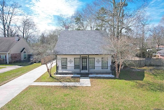 32495 Magnolia Ct, Denham Springs, LA 70706