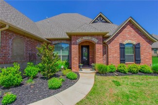 1309 Brayhill Rd, Edmond, OK 73003