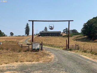 3285 Highway 138 W, Oakland, OR 97462