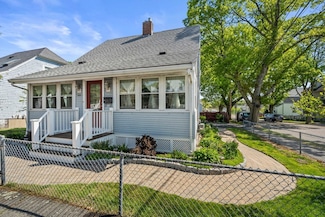164 Farrington St, Quincy, MA 02170