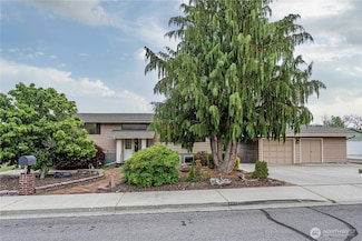 27 Poplar Ave, Wenatchee, WA 98801