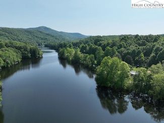 1768 Ripshin Mountain Rd, Roan Mountain, TN 37687