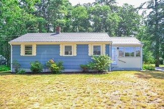 18 Cromesett Rd, Wareham, MA 02571