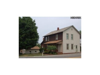 957 W Main St, Sugarcreek, OH 44681