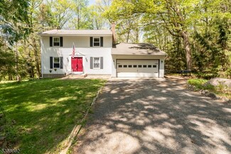 6 Longview Ln, Sussex, NJ 07461