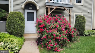 745 Sparrow Ln Unit 5C1, Langhorne, PA 19047