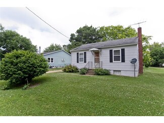 524 2nd Ave E, Coggon, IA 52218