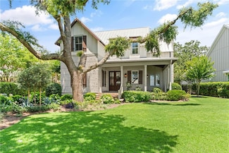 31 Frederica Oaks Ln, Saint Simons Island, GA 31522