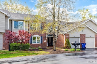626 Pine Ridge Trails Ct Unit 203, Ballwin, MO 63021