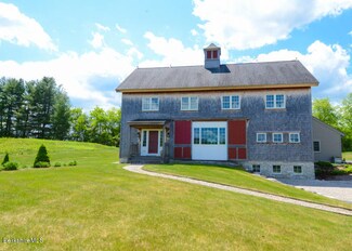 10 Melville Ct, Lenox, MA 01240