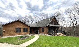 1726 Wynn Wood Ln, Harpers Ferry, IA 52146