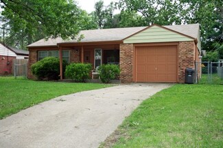 1511 Harry Rd, Manhattan, KS 66502