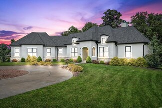 11 Little Lake Ct, Troy, MO 63379