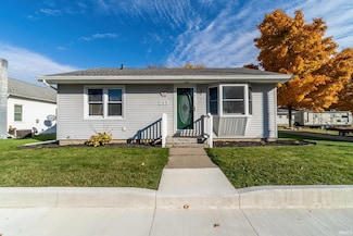 217 Zook St, Topeka, IN 46571