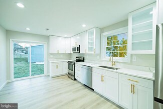 24 Eleanor Ave, Linthicum Heights, MD 21090