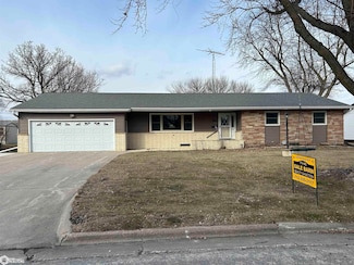 1008 Sunset Dr, Pocahontas, IA 50574