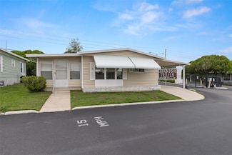 7118 El Meyers St, Zephyrhills, FL 33541