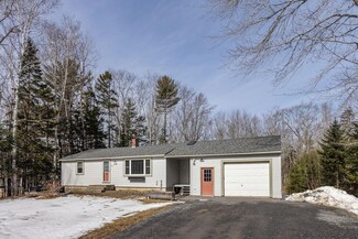 40 Kimberly Dr, Rockport, ME 04856