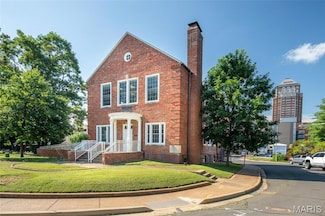 7530 Maryland Ave, Saint Louis, MO 63105