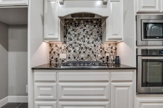 17601 Braken Dr, Edmond, OK 73012