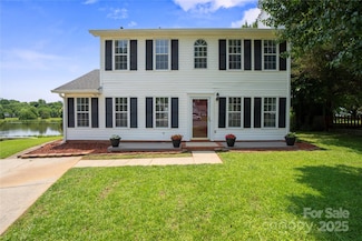 6516 Laurel Springs Ct, Charlotte, NC 28227