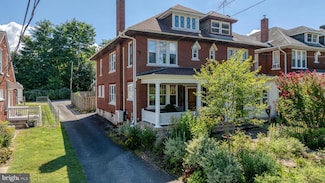 245 Atkins Ave, Lancaster, PA 17603