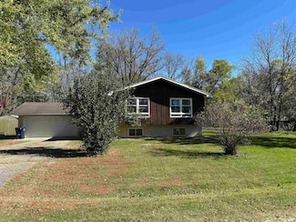 202 Fandrich St, Oxford, WI 53952