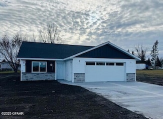 1300 16th St SE, Devils Lake, ND 58301