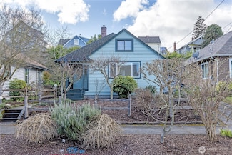 1527 8th St, Bremerton, WA 98337