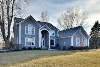 36W897 Whispering Trail Ct, Saint Charles, IL 60175