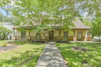 28902 Twisted Oak Dr, Shenandoah, TX 77381