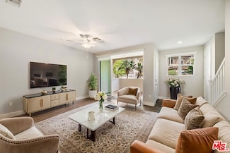4377 Paxton Place, Calabasas, CA 91302
