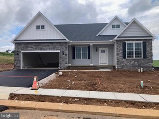 278 Edie Cir, Stewartstown, PA 17363