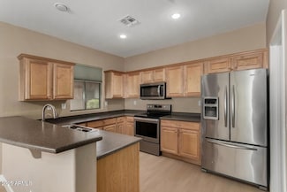 1676 W Owens Way, Anthem, AZ 85086