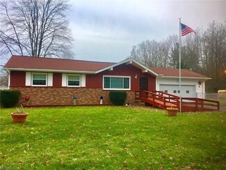 17553 Afton Ave, Lake Milton, OH 44429