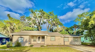 123 N Orange Ave, Deland, FL 32720