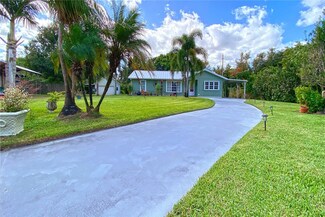 7695 134th St, Sebastian, FL 32958