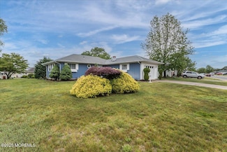 25 Grenada St, Toms River, NJ 08757