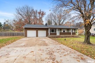 5924 Dayton Corner B St, Colona, IL 61241