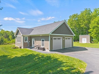 64 New Settlement Rd, Hiram, ME 04041