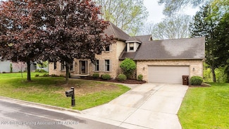 4245 Sandridge Dr, Okemos, MI 48864