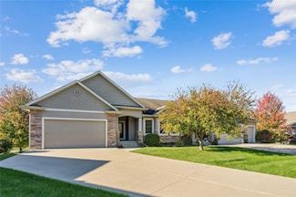 4602 143rd St, Urbandale, IA 50323
