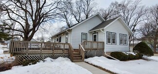 310 N Walnut Ave, Forreston, IL 61030